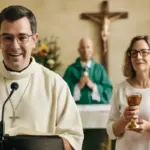 Ministeri laicali durante la celebrazione: perché coinvolgersi può arricchire la fede personale